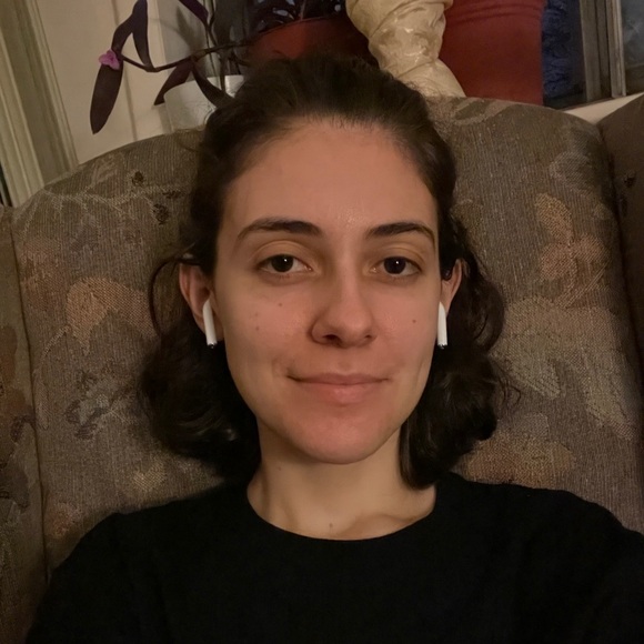 Meet your Posher, Daniella - Picture 1 of 1